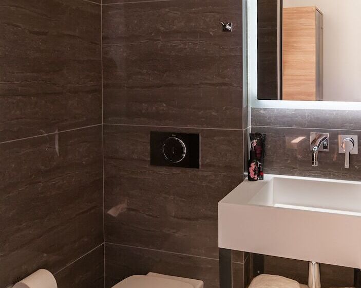 غرفة إقتصادية, Epavli Boutique