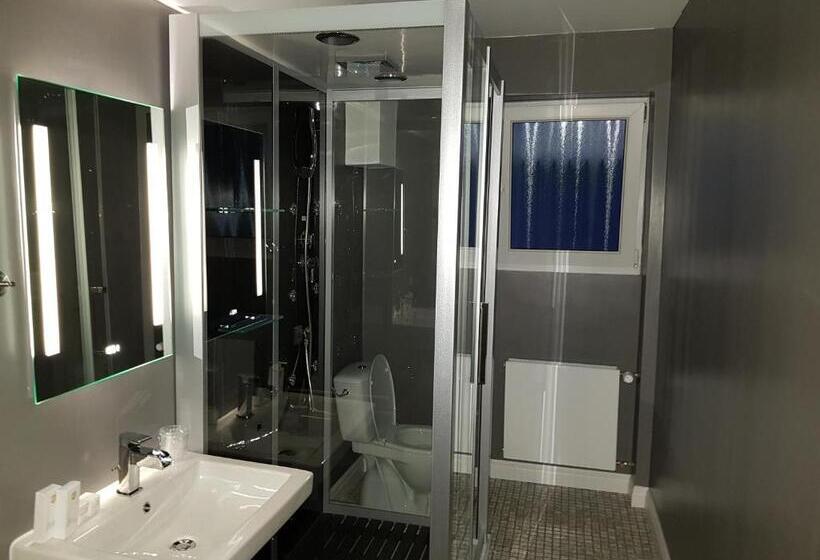 Quarto Triplo Comfort, Krone Ug