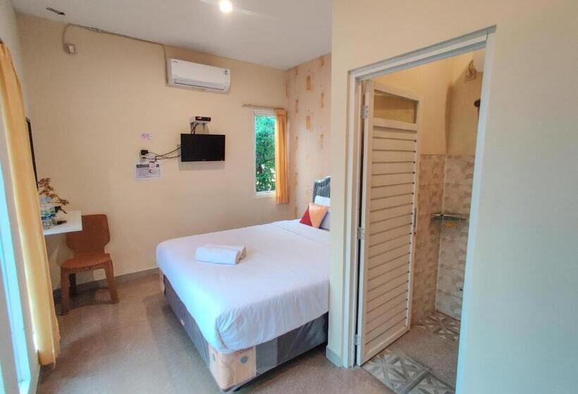 Номер Стандарт, Ayuning Guest House Syariah Semarang Mitra Reddoorz