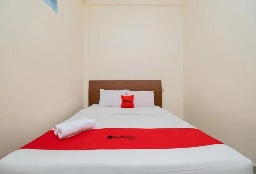 スタンダードルーム, Reddoorz Syariah Near Batu Night Spectacular