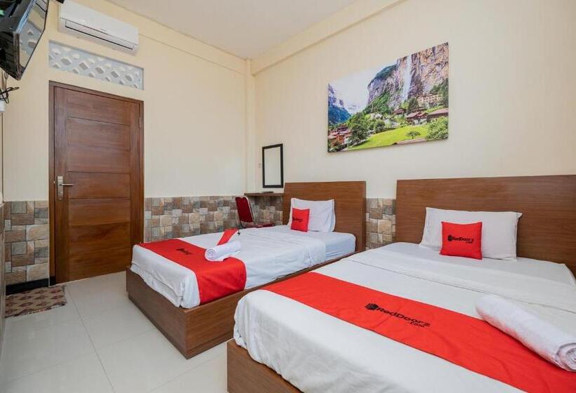 标准间, Reddoorz Syariah Near Batu Night Spectacular