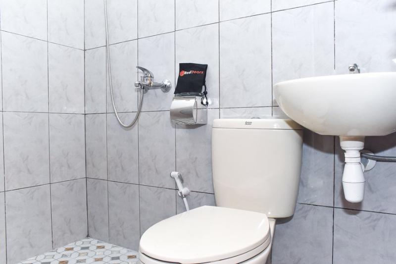 标准间, Reddoorz Syariah Near Batu Night Spectacular