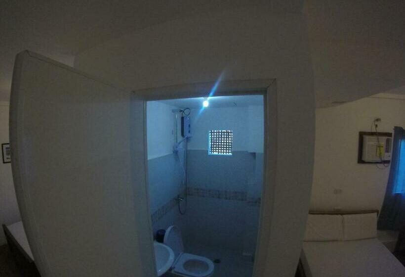 اتاق لوکس خانوادگی, Casa Montemar Heights