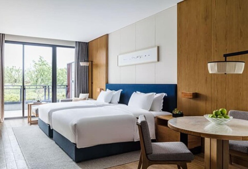 חדר פרמיום נוף לאגם, Cordis Dongqian Lake Ningbo