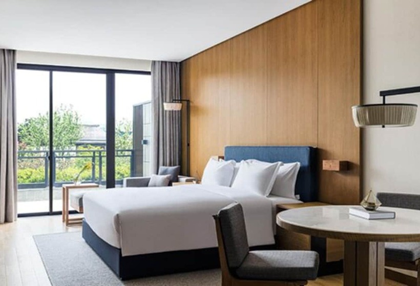 חדר פרמיום נוף לאגם, Cordis Dongqian Lake Ningbo