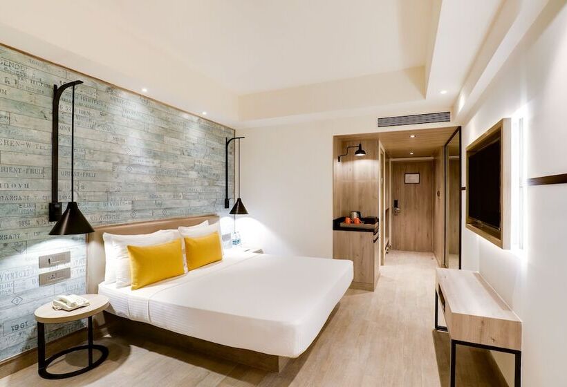 اتاق اجرایی, Lemon Tree Premier, Mumbai International Airport