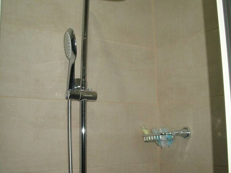 اتاق لوکس با بالکن و چشم‌انداز دریا, Marseille Palace