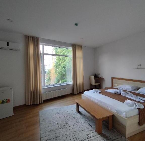 اتاق لوکس, Marseille Palace