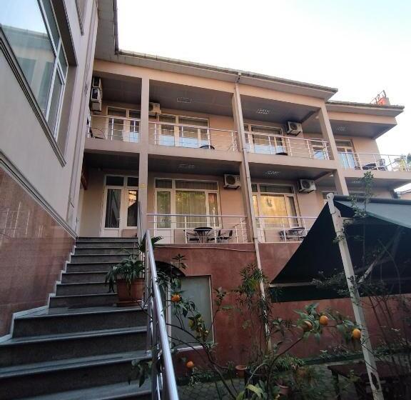 اتاق استاندارد با بالکن, Marseille Palace