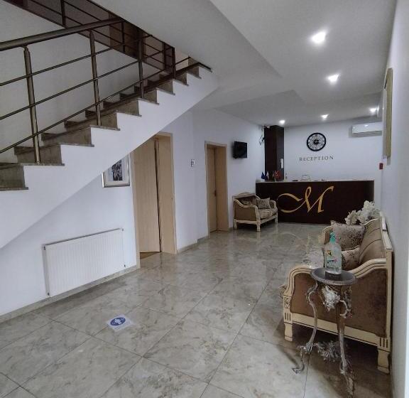 سوئیت با تخت بزرگ, Marseille Palace