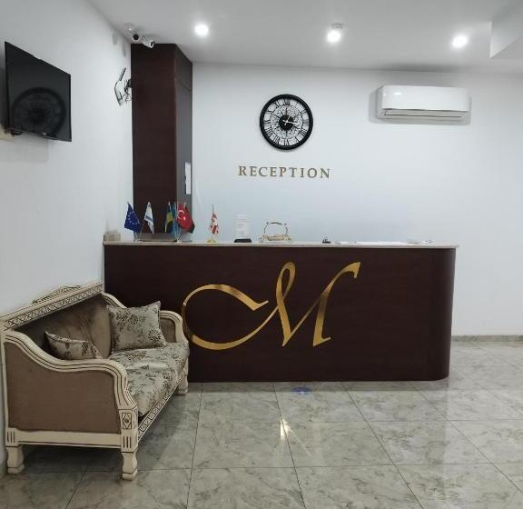 سوییت سوپریور با چشم‌انداز دریا, Marseille Palace