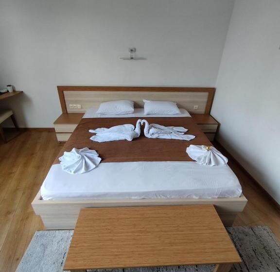 اتاق لوکس, Marseille Palace