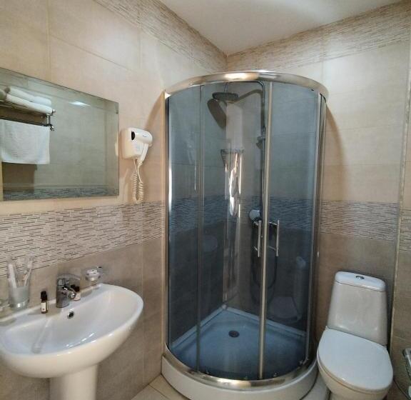 اتاق لوکس با بالکن و چشم‌انداز دریا, Marseille Palace