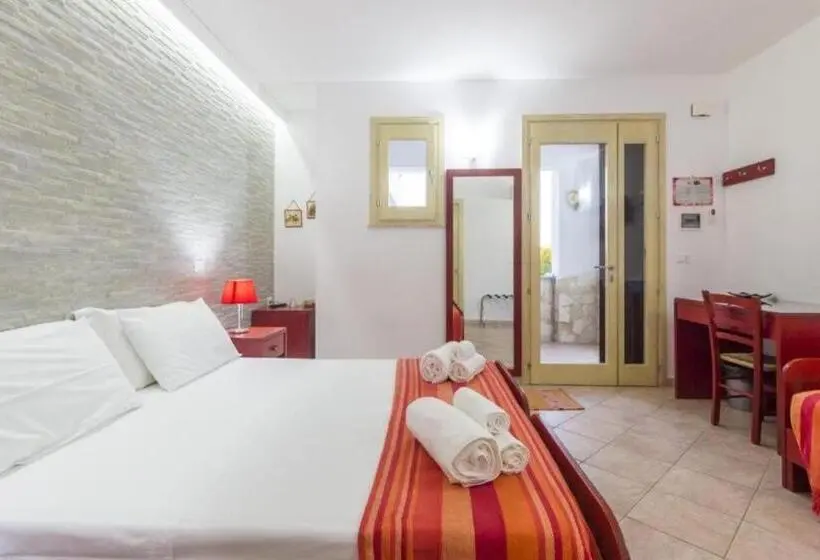 スタンダードトリプルルーム, Agriturismo Un Posto Al Sole