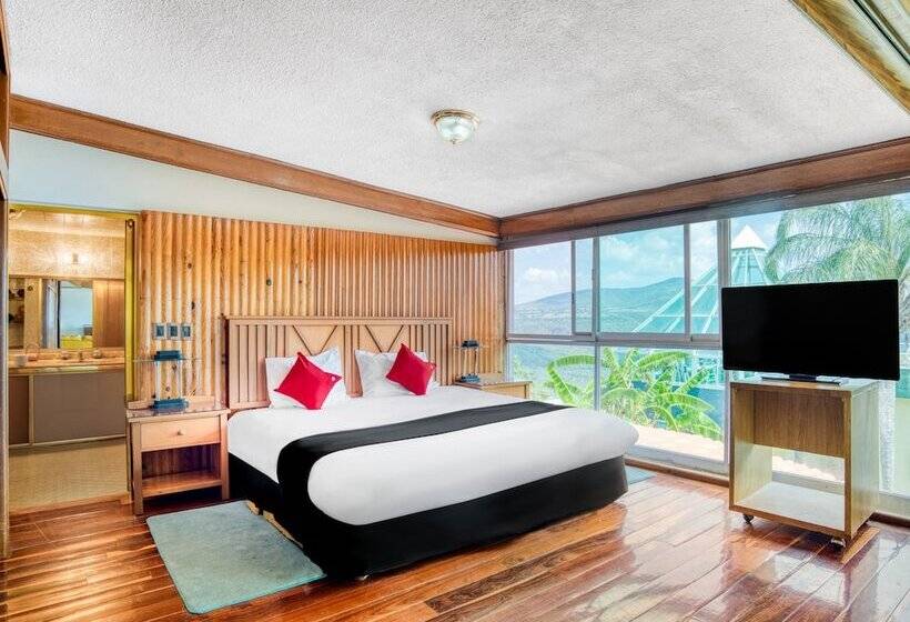 سوئیت مستر, Y Spa Posada Mirador