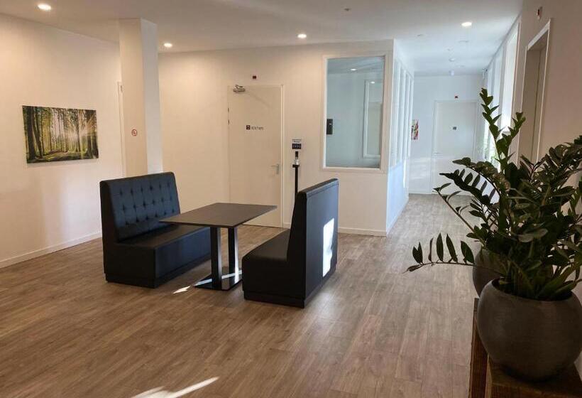 اتاق استاندارد یک تخته با سرویس بهداشتی مشترک, Short Stay Wageningen