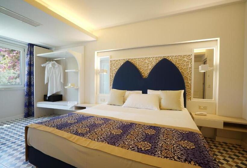 غرفة قياسية, Suite Hotel L Oasi Di Riaci