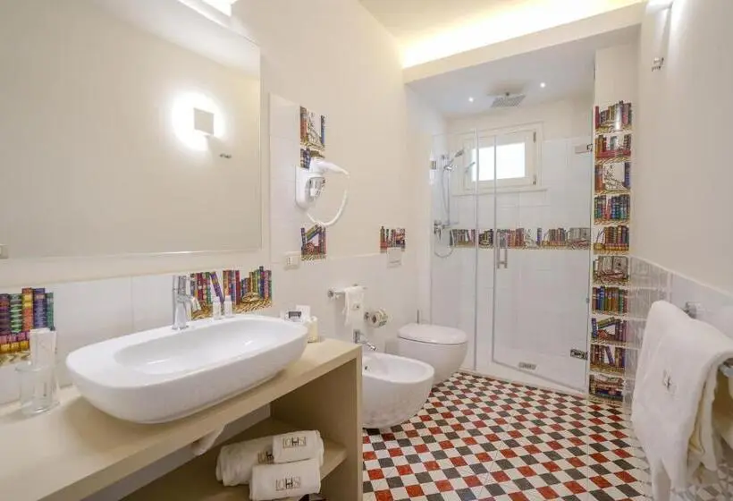 バルコニー付きスタンダードトリプルルーム, Suite Hotel L Oasi Di Riaci