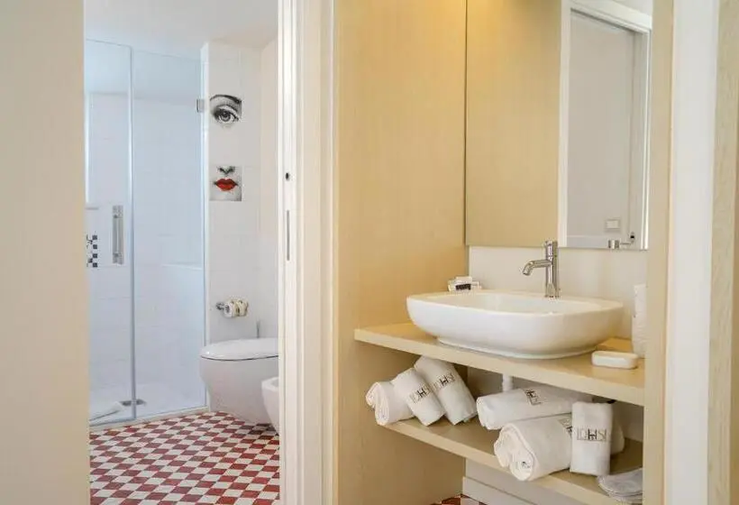 エクゼクティブスイート, Suite Hotel L Oasi Di Riaci