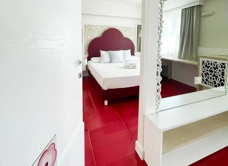 キングサイズベッドのスイートルーム, Suite Hotel L Oasi Di Riaci