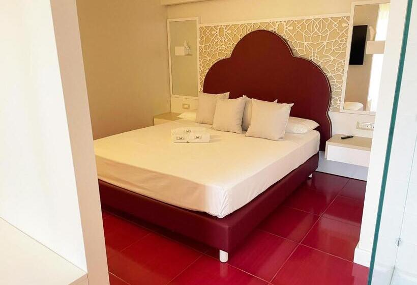 جناح مزوَّد بشرفة, Suite Hotel L Oasi Di Riaci