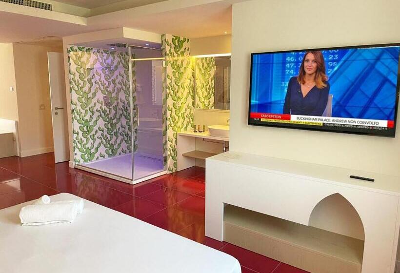 جناح مزوَّد بشرفة, Suite Hotel L Oasi Di Riaci