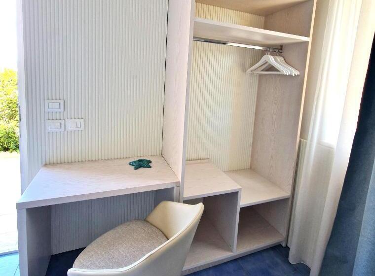 جناح جونيور مزوَّد بتراس, Suite Hotel L Oasi Di Riaci