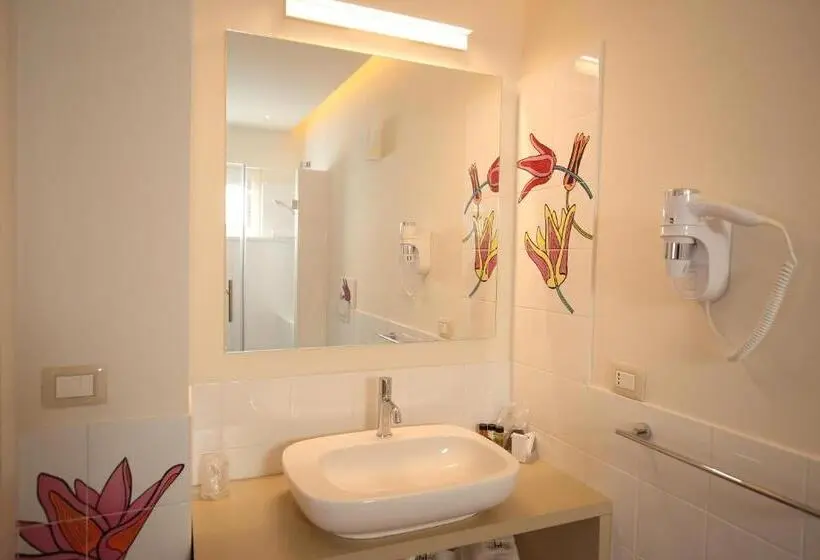 スイート, Suite Hotel L Oasi Di Riaci