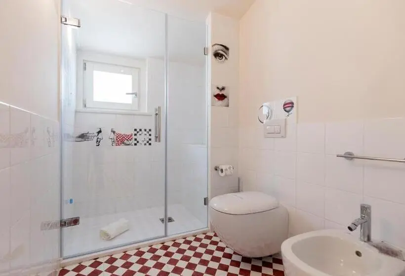 デラックススイート, Suite Hotel L Oasi Di Riaci