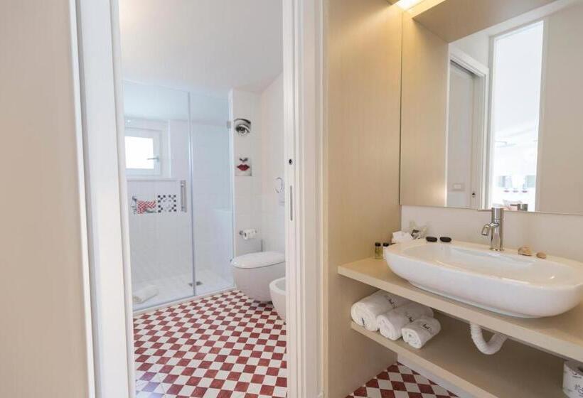 جناح ديلوكس, Suite Hotel L Oasi Di Riaci