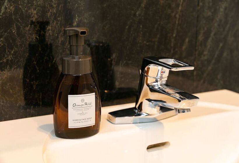 חדר סופריור, Shuranza Chiba