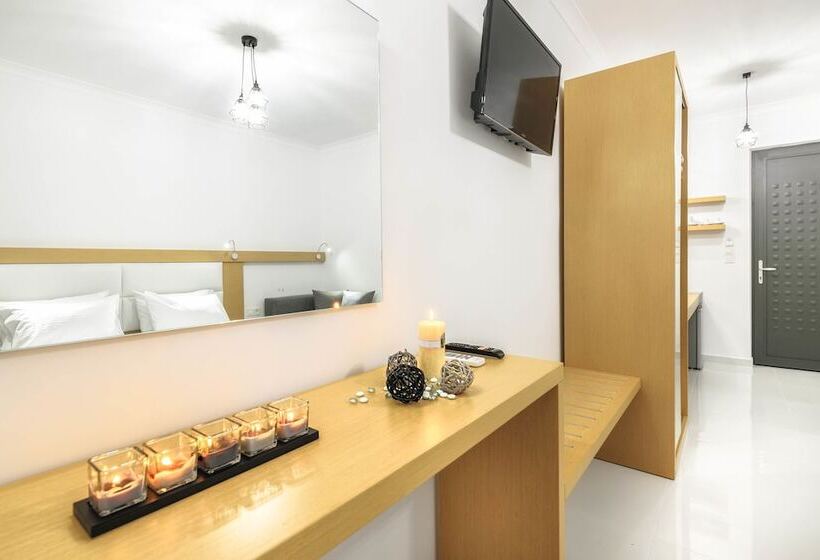 Studio Standard Widok Basen, White Canvas Boutique Studios