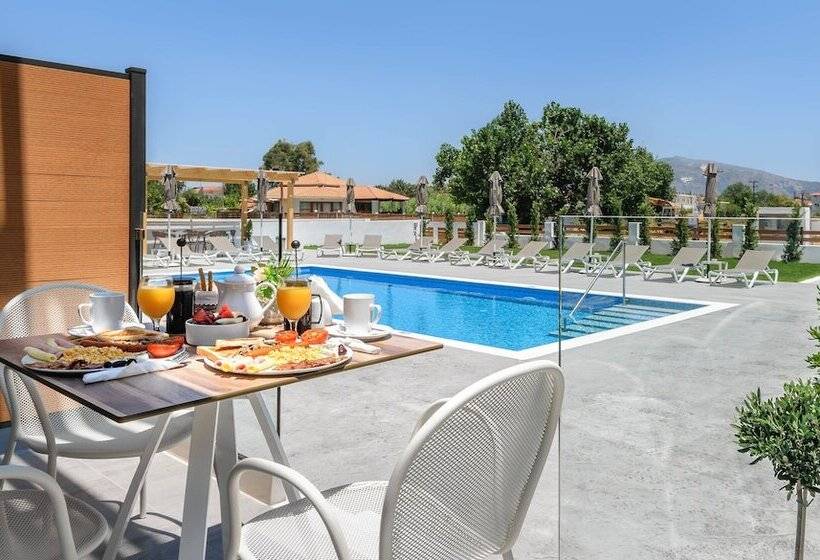 Studio Deluxe, White Canvas Boutique Studios