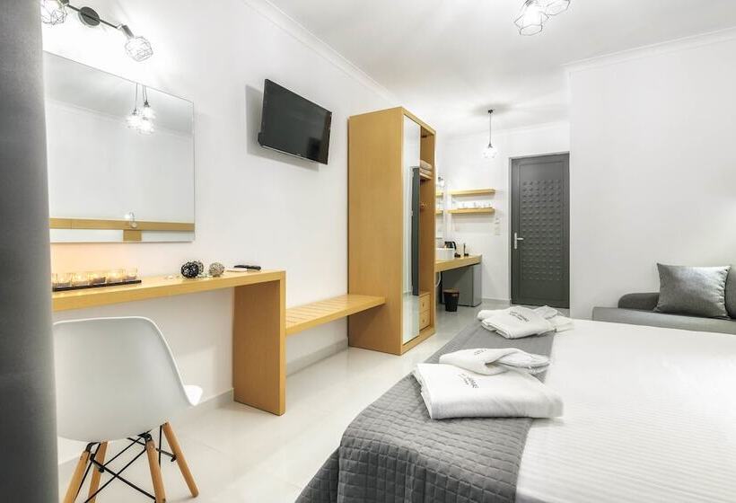 Studio Standard Widok Basen, White Canvas Boutique Studios