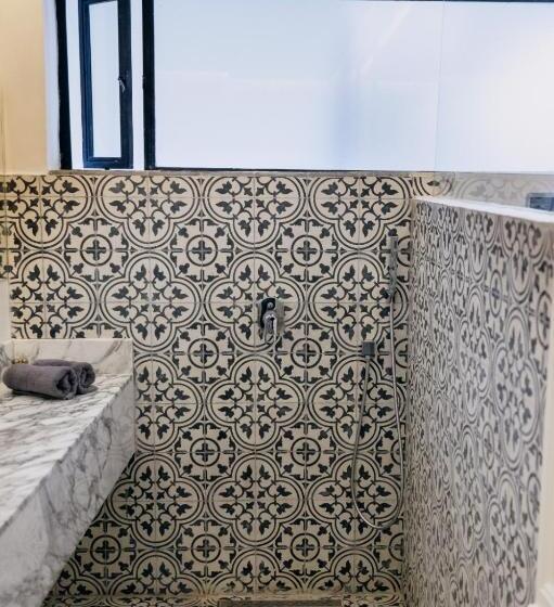 سوییت, Riad Aïcha Kitchen