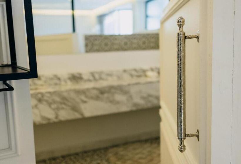 سوییت, Riad Aïcha Kitchen