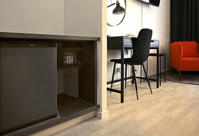 スタンダードルーム, Amadeus By First