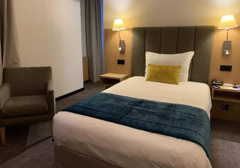 Standard Single Room, Astra Vevey Hotel & Restaurant