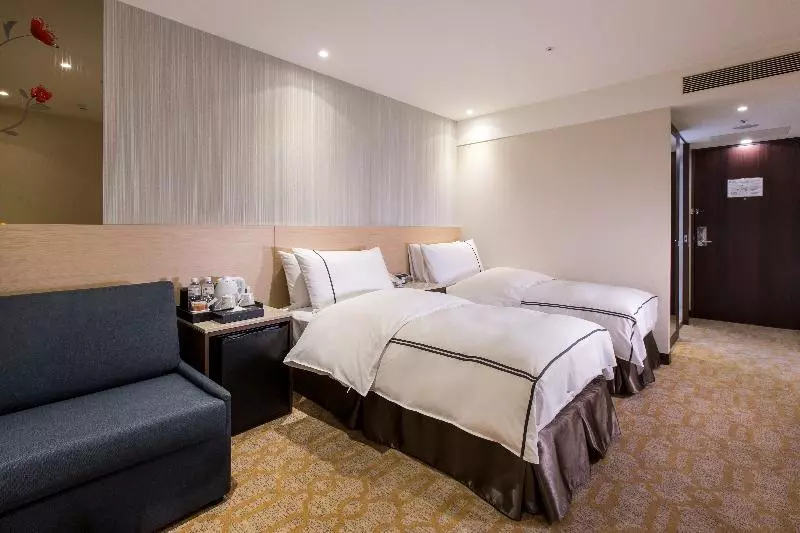 Superior Single Room, Astra Vevey Hotel & Restaurant