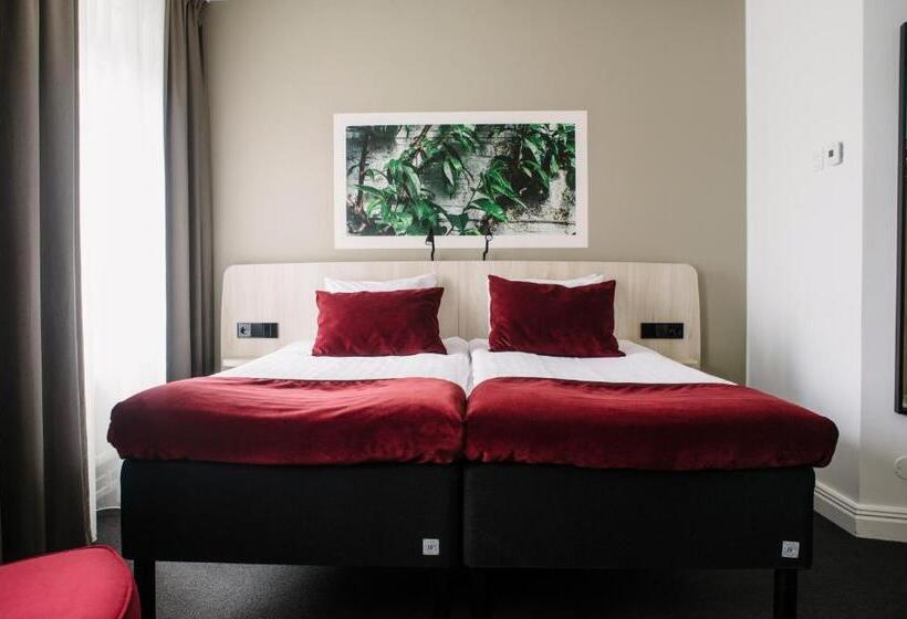 إستوديو قياسى, Best Western Hotel Svava