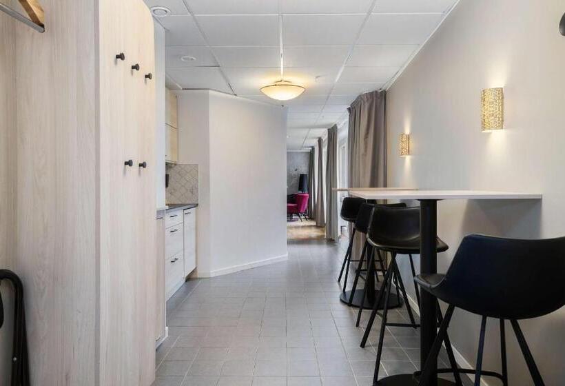 إستوديو قياسى, Best Western Hotel Svava