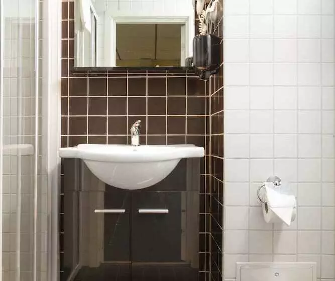 スタンダードトリプルルーム, Bohusgården Hotell & Konferens