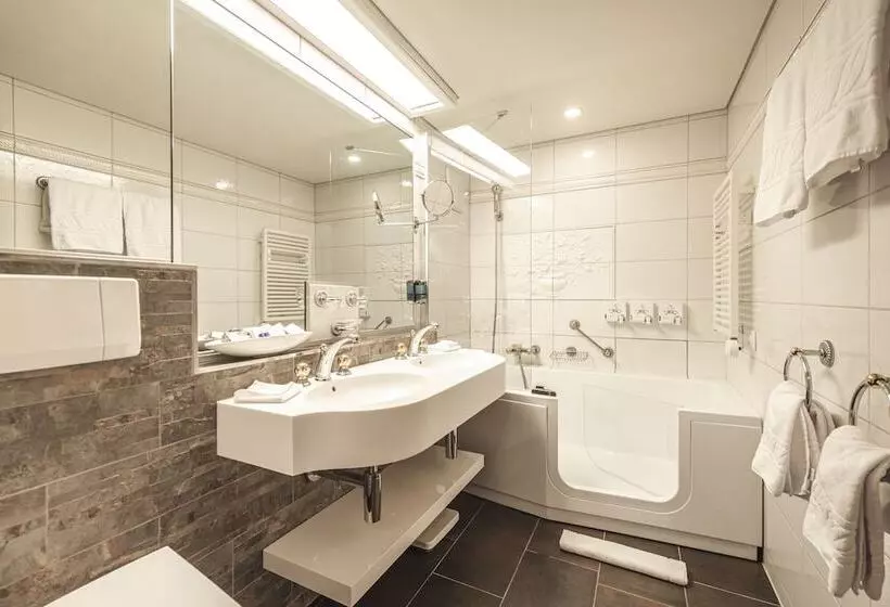 デラックスルーム, Boutique Hotel Albana Real   Restaurants & Spa