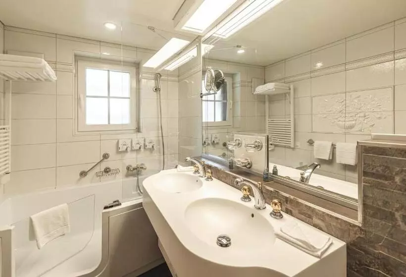 デラックスルーム, Boutique Hotel Albana Real   Restaurants & Spa