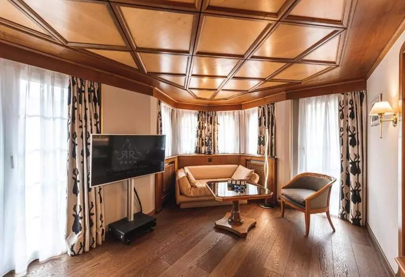 キングサイズベッドのデラックスルーム, Boutique Hotel Albana Real   Restaurants & Spa