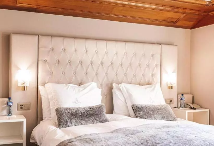 デラックスルーム, Boutique Hotel Albana Real   Restaurants & Spa