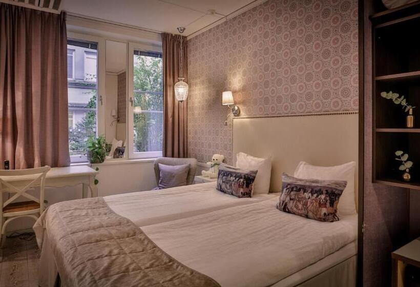 חדר סטנדרט, Freys