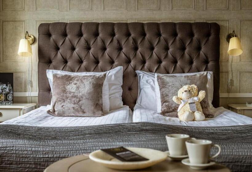 חדר סופריור, Freys