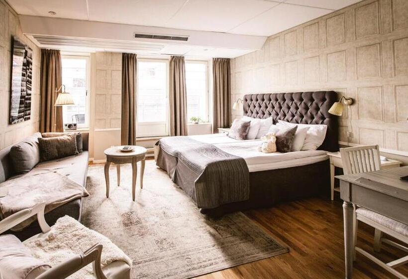 חדר סופריור, Freys