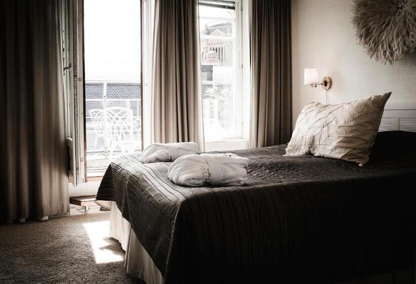 חדר סופריור עם מרפסת, Freys